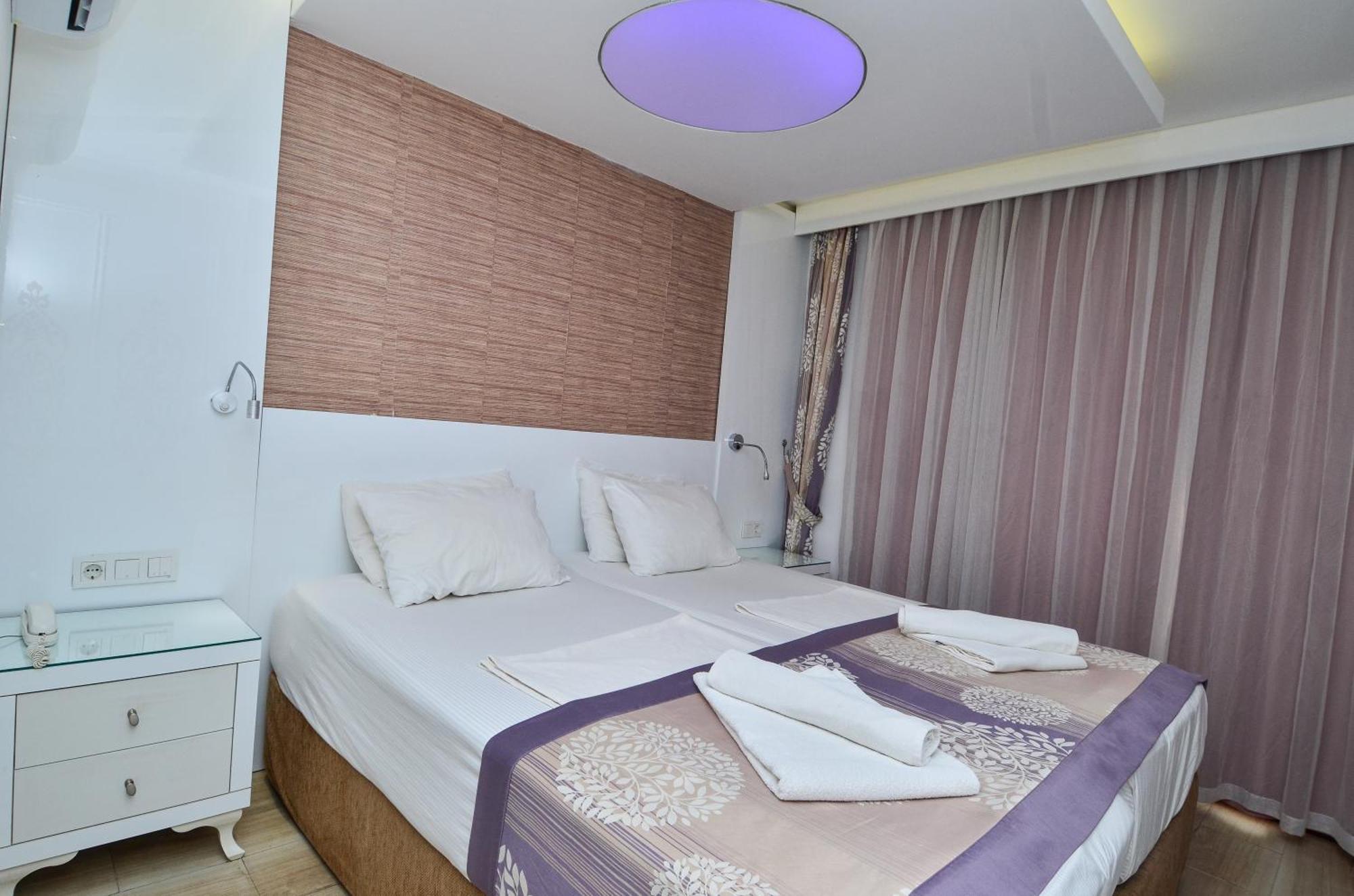 Tropic Beach Club Side Hotel ภายนอก รูปภาพ