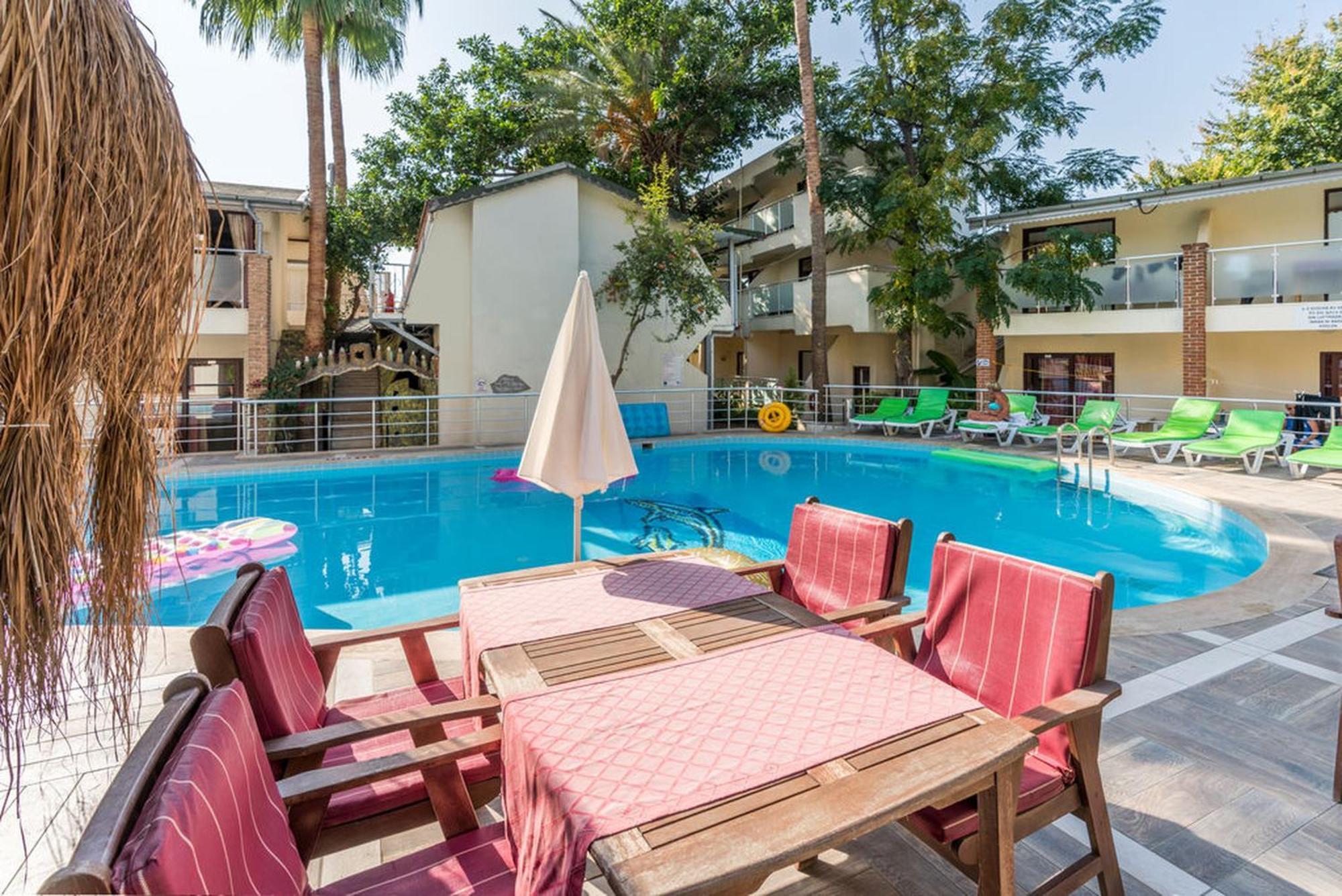 Tropic Beach Club Side Hotel ภายนอก รูปภาพ