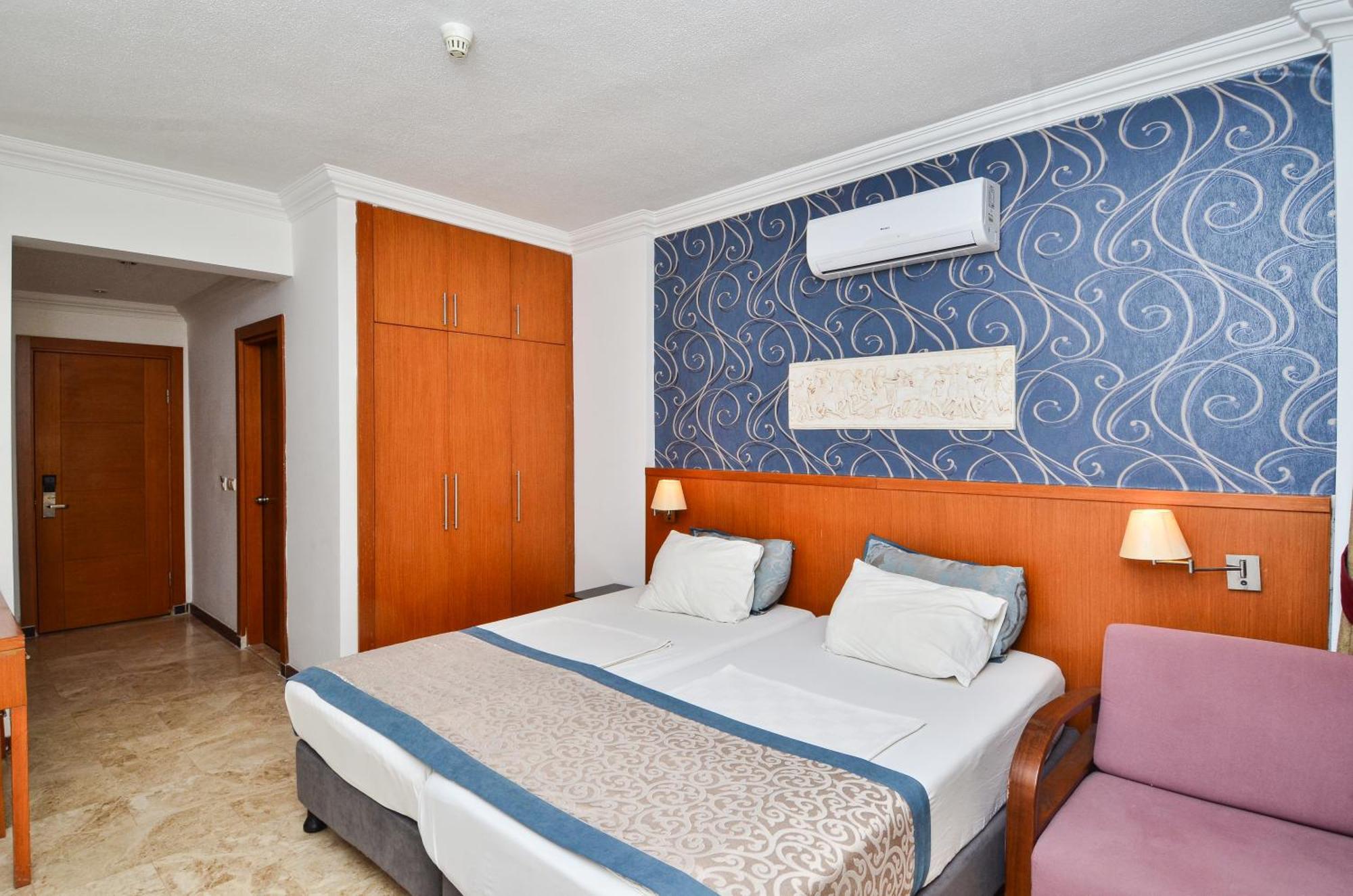 Tropic Beach Club Side Hotel ภายนอก รูปภาพ
